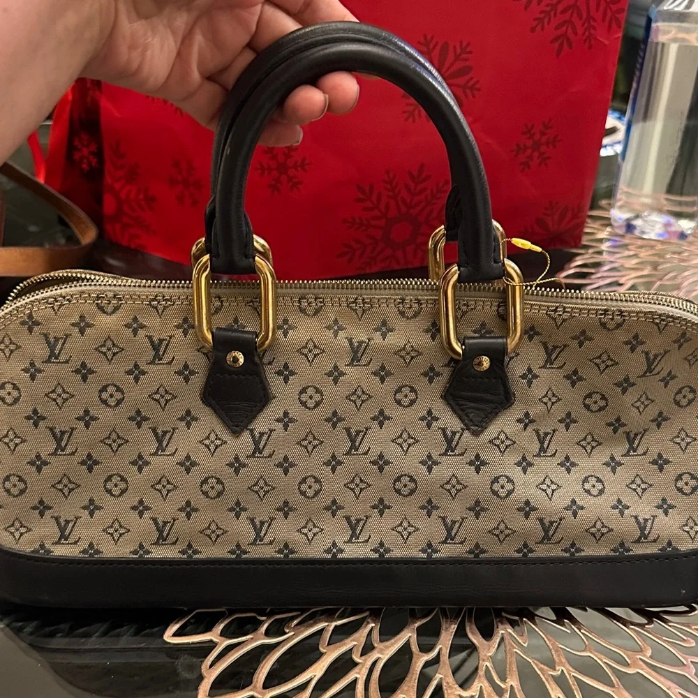 Louis Vuitton Alma Long Tan and Navy Monogram Satchel - Picture 9 of 14